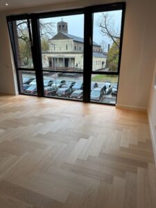 bauwerk houten vloer visgraat elleboog