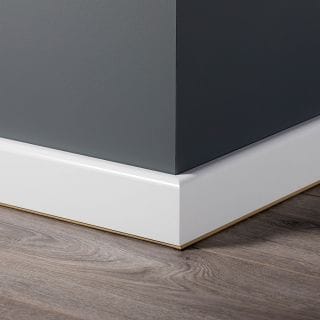 geluidsreducerend-plint-houten-vloer